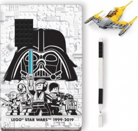   LEGO   LEGO: Star Wars  Naboo Starfighter