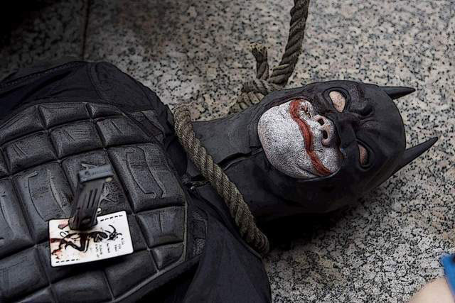 стань экстремистом - Безумие как гравитация