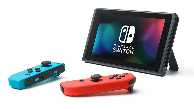   Nintendo Switch (  /  ) +  Mario Kart 8 Deluxe +  Arms