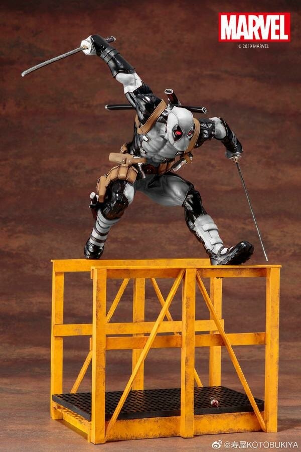 

Фигурка Marvel: Super Deadpool X-Force Limited Edition Artfx (27,5 см)
