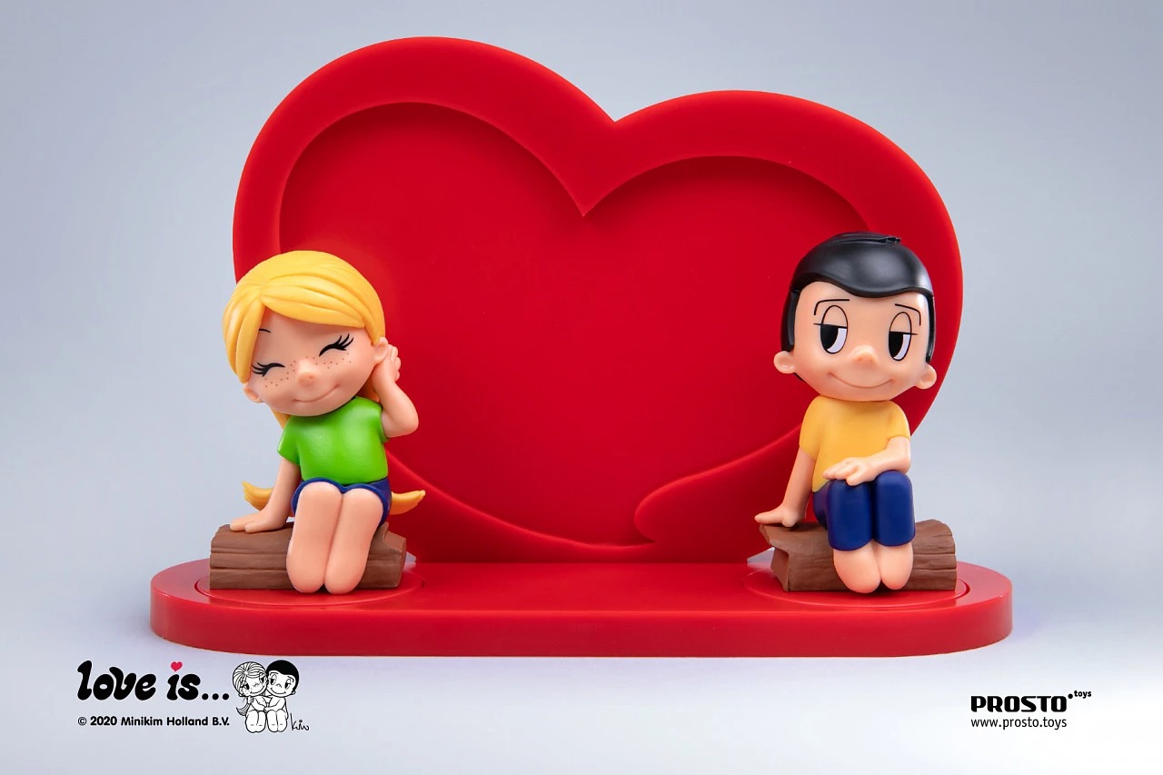 

Набор фигурок Love Is 1