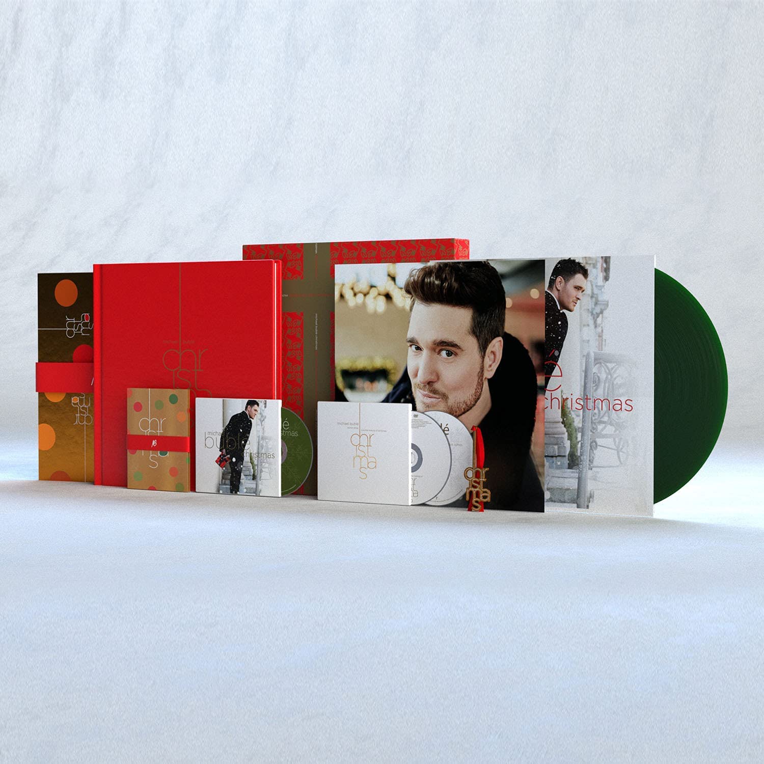 

Michael Buble – Christmas. Limited Edition. Coloured Vinyl (LP + 2 CD + DVD)