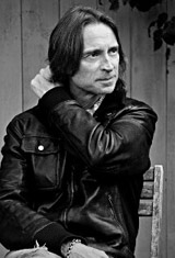   (Robert Carlyle)