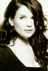   (Julia Ormond)