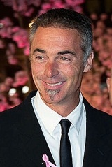   (Greg Wise)