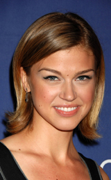   (Adrianne Palicki)