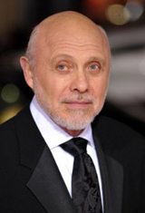   (Hector Elizondo)