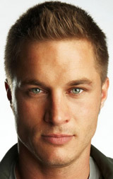   (Travis Fimmel)