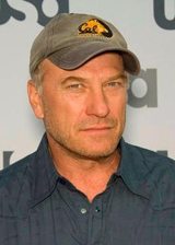   (Ted Levine)