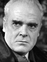   (Patrick Magee)