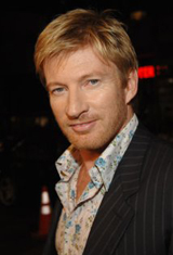   (David Wenham)