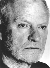   (Julian Glover)