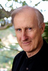   (James Cromwell)