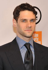   (Justin Bartha)