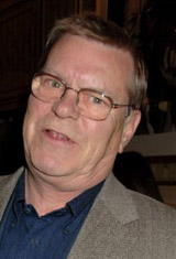   (Warren Clarke)