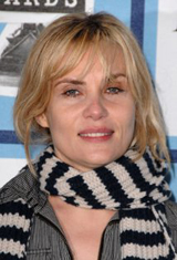   (Emmanuelle Seigner)