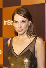   (Claire Forlani)