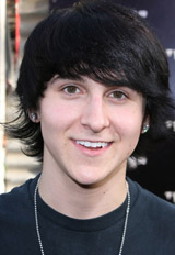   (Mitchel Musso)