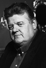   (Robbie Coltrane)