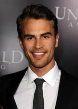   (Theo James)