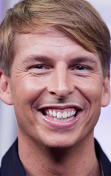   (Jack McBrayer)