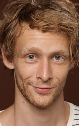   (Johnny Lewis)