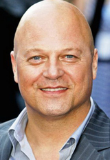   (Michael Chiklis)