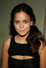   (Alice Braga)