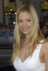   (Mira Sorvino)