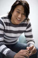 Санг Кенг (Sung Kang) Санг Кенг (Sung Kang)