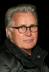 Мартин Шин (Martin Sheen) Мартин Шин (Martin Sheen)