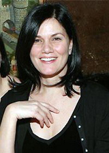   (Linda Fiorentino)