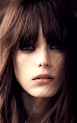   (Stacy Martin)