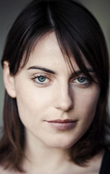   (Antje Traue)