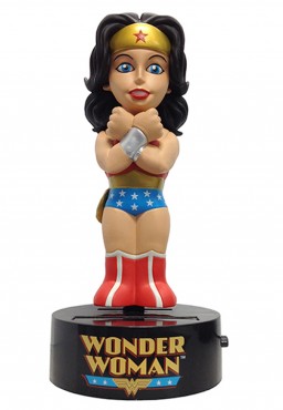  NECA DC Comics: Classic Wonder Woman     (15 )