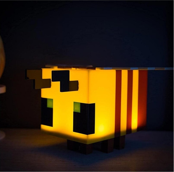  Minecraft: Bee ()