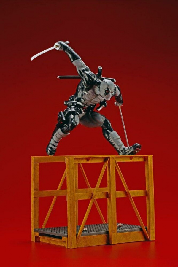 Фигурка Marvel: Super Deadpool X-Force Limited Edition Artfx (27,5 см)