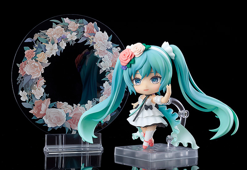  Nendoroid: Hatsune Miku  Miku With You 2019 Ver. (10 )