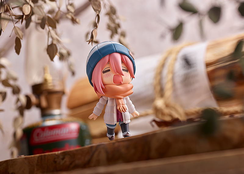 Фигурка Nendoroid Yurukyan: Nadeshiko Kagamihara Solo Camp Ver. (10 см)