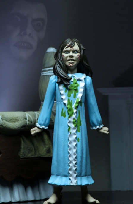  NECA: Toony Terrors  The Exorcist Regan Scale Figure Series 4 (15 )