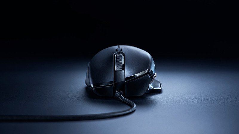  Razer Basilisk Essential     PC