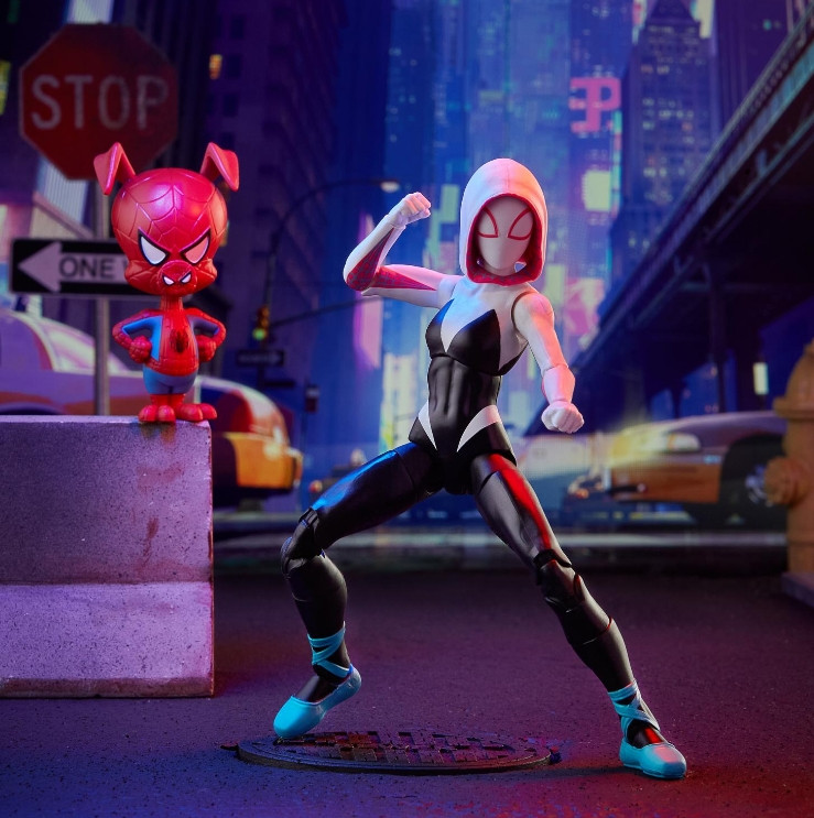  Marvel Legends Series: Spider-Man  Gwen Stacy (15 )