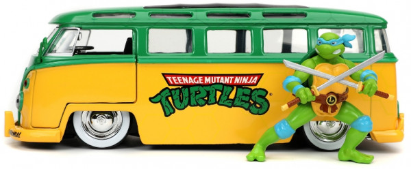 Набор Hollywood Rides: Teenage Mutant Ninja Turtles – модель машины Volkswagen Bus (масштаб 1:24)+ фигурка Leonardo Figure