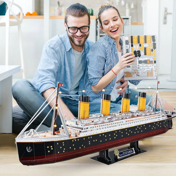 3D Puzzle Титаник с LED-подсветкой (266 элементов)