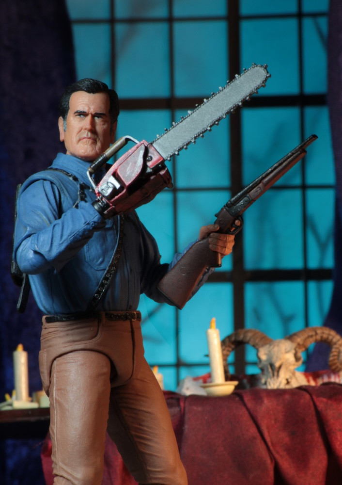  Ash Vs Evil Dead Ultimate: Ash (18 )