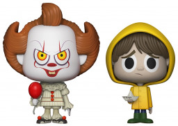  IT: Pennywise And Georgie