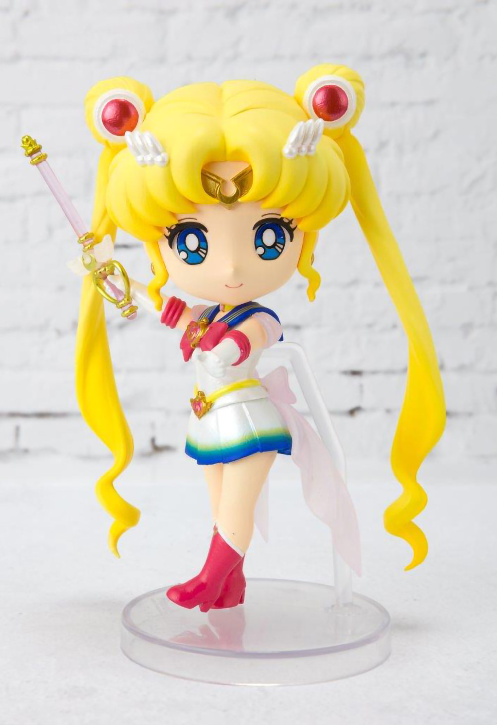  Figuarts Mini: Sailor Moon – Super Sailor Moon (8 )