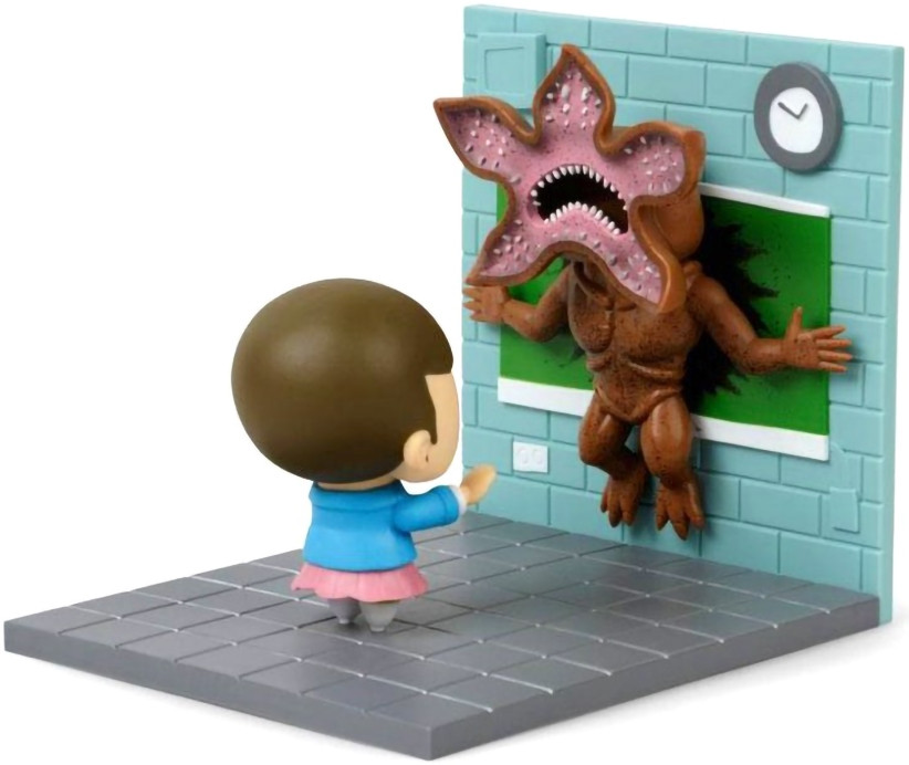  Stranger Things: Eleven Vs Demogorgon Diorama