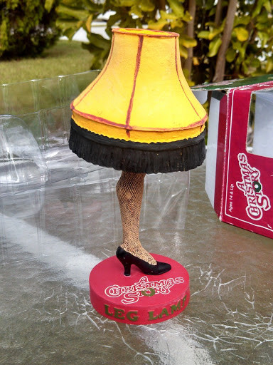  Christmas Story. Leg Lamp Head Knocker (18 )