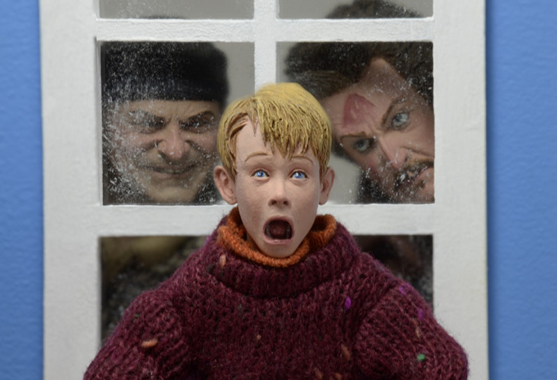  Home Alone: Kevin McCallister  Clothed Figure (20 )